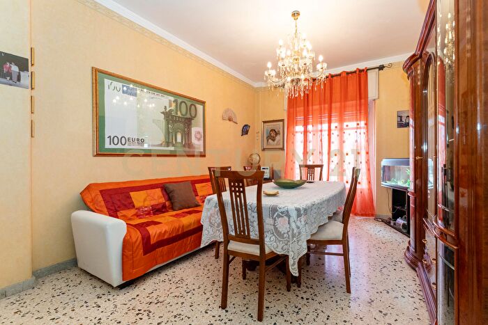 Appartamento con 5 locali in vendita in Via Grasso Finocchiaro, Catania