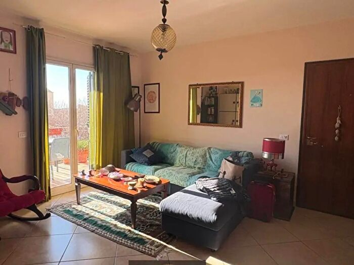 Appartamento trilocale in affitto in Via Ettore Majorana, Pedara