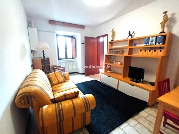 Appartamento bilocale in vendita in Via Ornico, San Giovanni Bianco