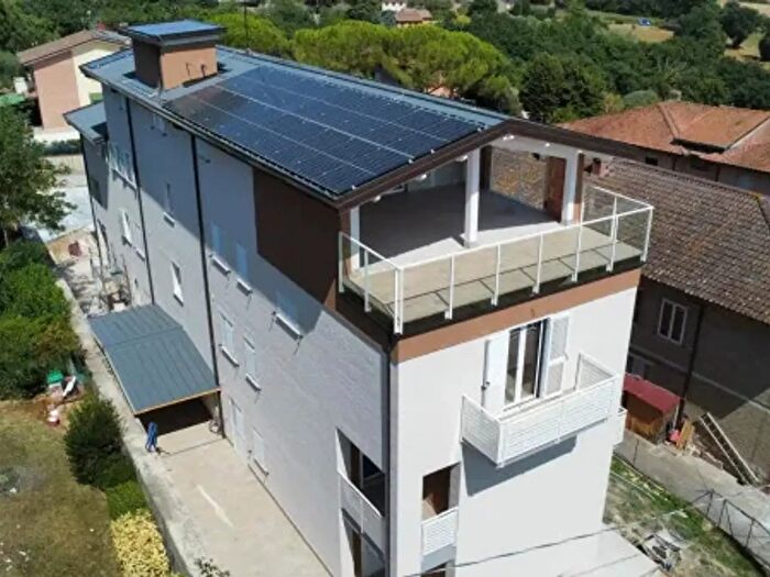 Appartamento quadrilocale in vendita in Via Fonte dei Lavatoi, Perugia