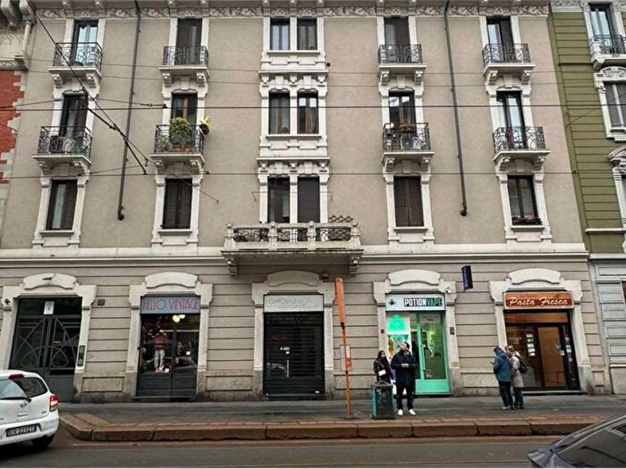 Appartamento bilocale in affitto in Via Lambertenghi, Isola, Milano