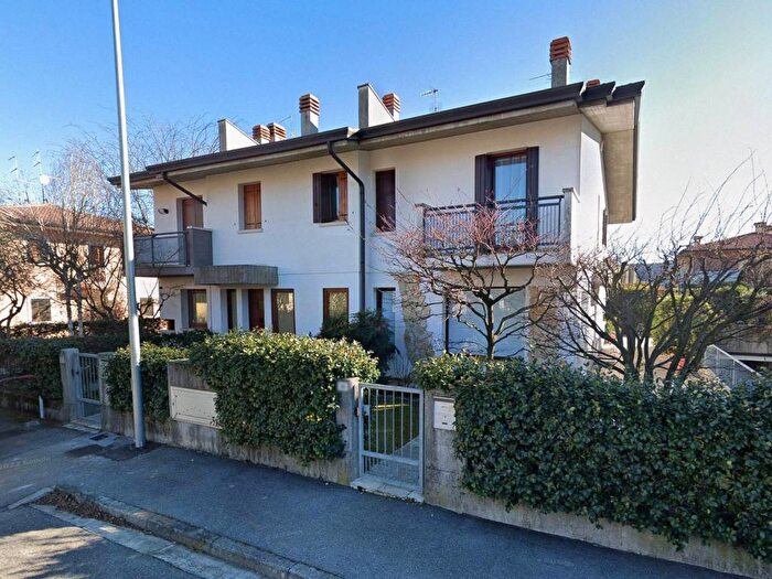 Casa quadrilocale in affitto in Via Gianbattista Maganza, Centro, Sovizzo