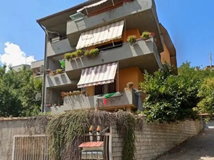 Appartamento con 7 locali in vendita in Via Dante, SantAngelo A Cupolo