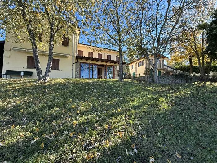 Casa con 10 locali in vendita in Carmine, Colli Verdi