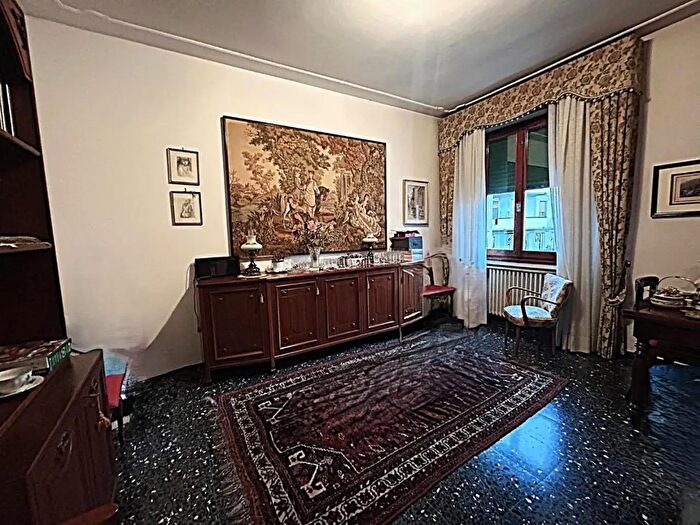 Casa con 7 locali in vendita in Acopo della Quercia, Empoli