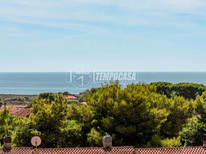 Appartamento quadrilocale in vendita in Via delle Pleiadi, Ladispoli