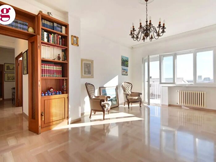 Appartamento quadrilocale in vendita in Via Luigi Anelli, Vasto