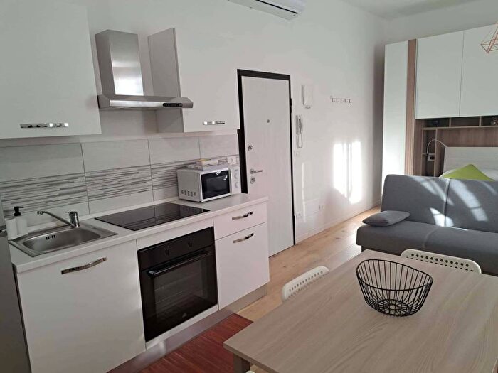 Appartamento monolocale in affitto in Via Antonio Mancini, Santa Viola, Bologna