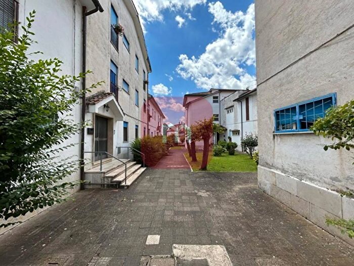 Appartamento con 5 locali in vendita in Via Formale Nuovo, Valmontone