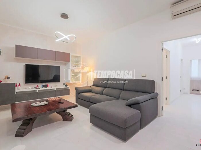 Appartamento con 5 locali in vendita in San Clemente