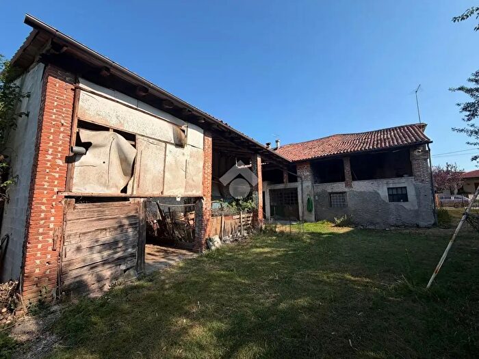 Casa quadrilocale in vendita in Via Dante Alighieri, Nove