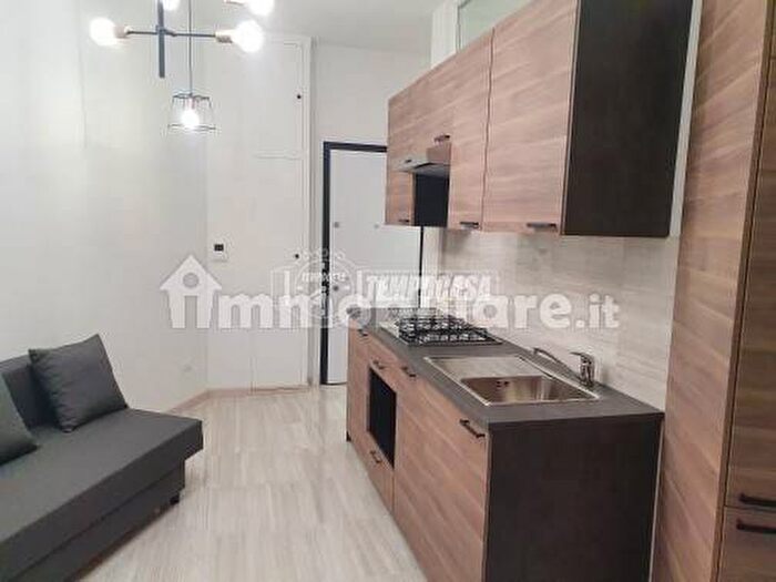 Appartamento trilocale in affitto in Piazza Giovanni Bausan, Bovisa, Milano