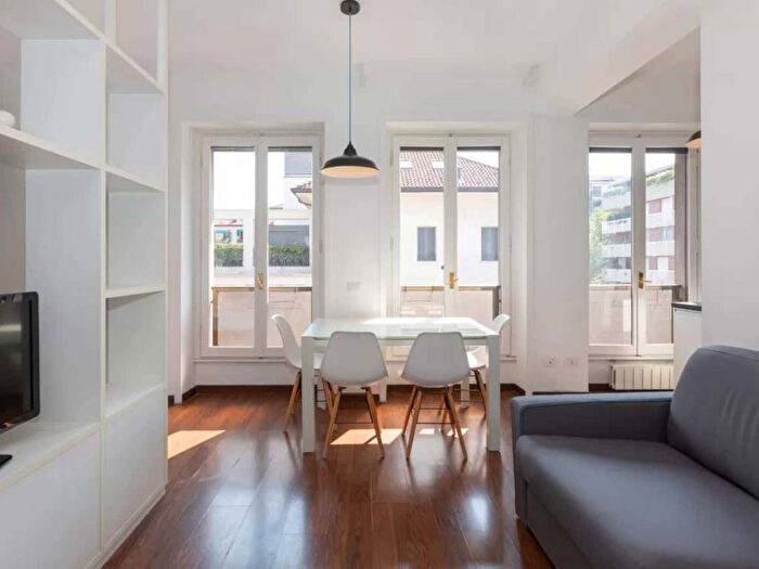 Appartamento in affitto in Via Carlo Poma, Indipendenza, Milano