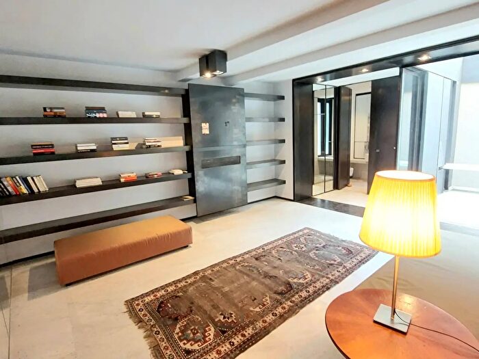 Appartamento trilocale in vendita in Via di SantEligio, Roma