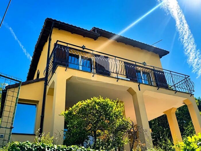 Casa quadrilocale in vendita in Strada San Bartolomeo, Sanremo