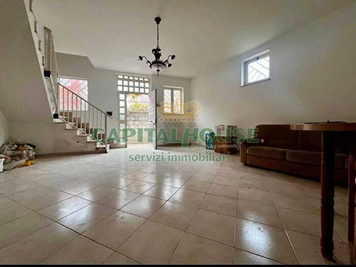 Casa quadrilocale in vendita in Via Roma, San Potito Ultra