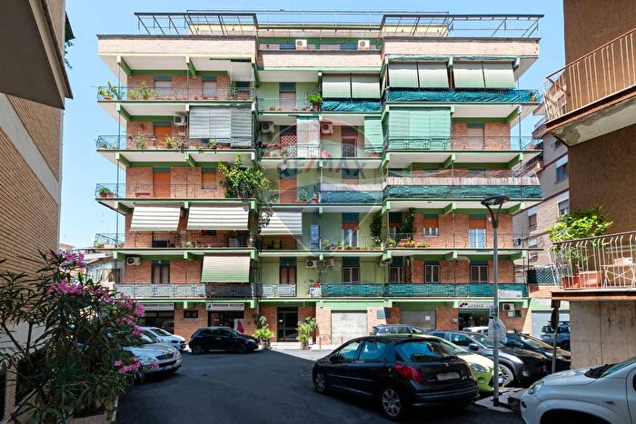 Appartamento trilocale in vendita in Via Capri, Monterotondo