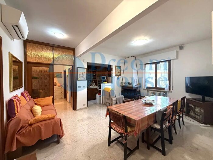 Appartamento con 5 locali in vendita in Via del Giglio, Alba Adriatica