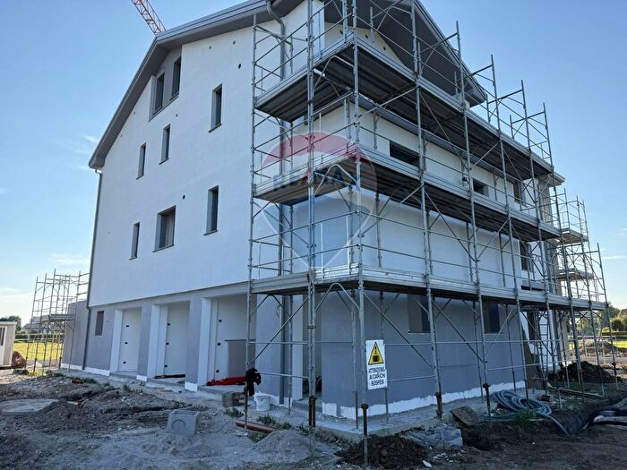 Appartamento con 6 locali in vendita in Via Romana Snc, Ormelle