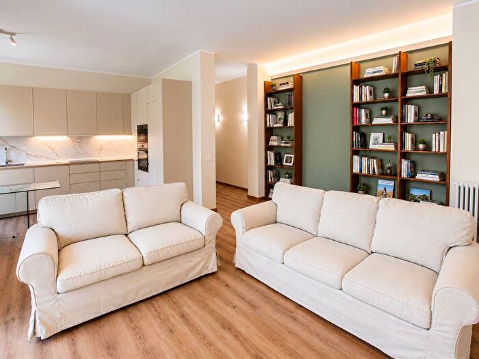 Appartamento quadrilocale in affitto in Via degli Ottoboni, San Siro, Milano