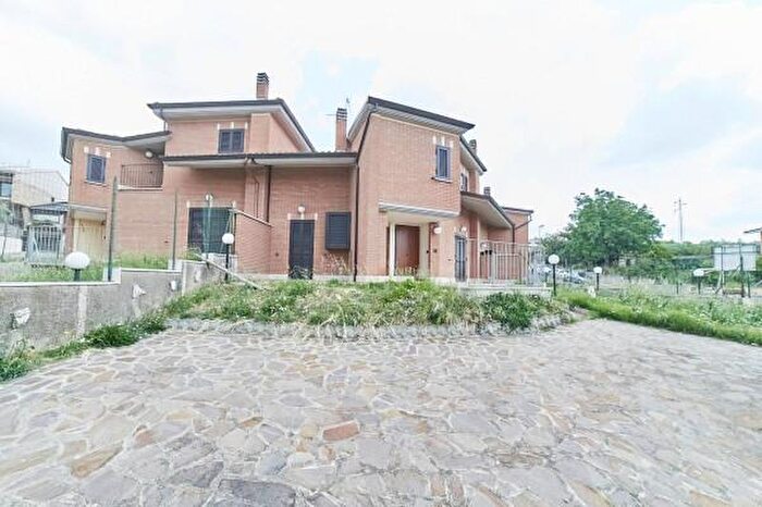 Casa con 5 locali in vendita in Via Olivella, Albano Laziale