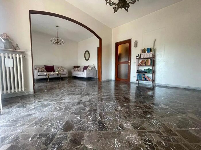 Appartamento quadrilocale in vendita in Piazza Santissima Trinità, Andria