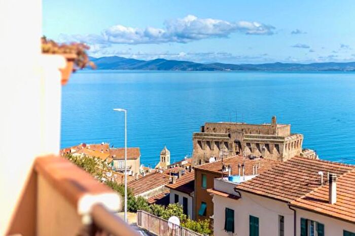 Appartamento quadrilocale in affitto in Via del Perale, Monte Argentario