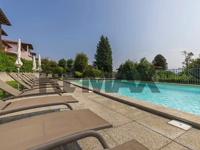 Appartamento bilocale in vendita in Via Lago Maggiore, Massino Visconti