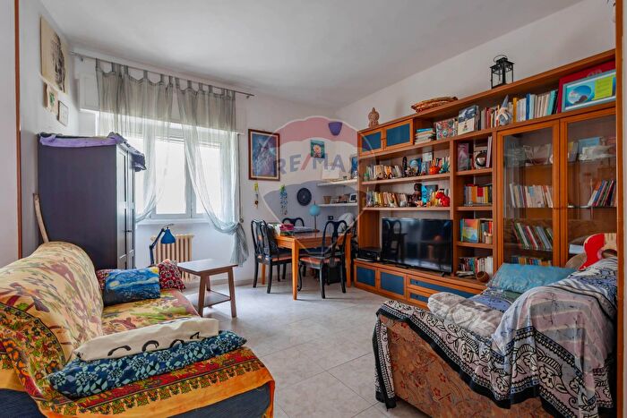 Appartamento trilocale in vendita in Viale Orazio Flacco, Bari