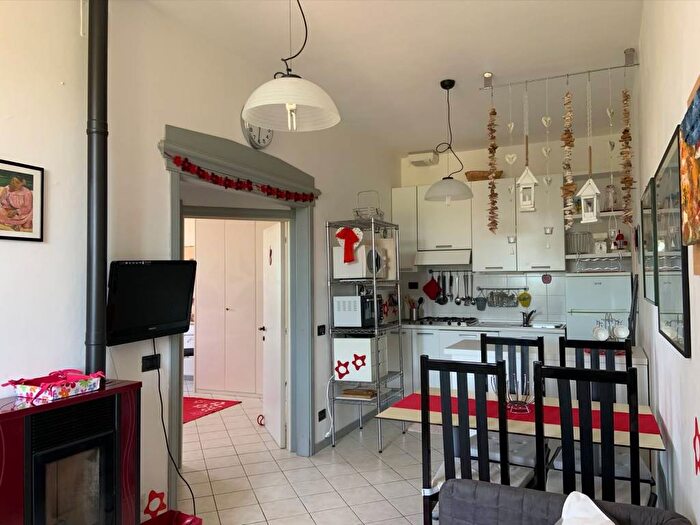 Appartamento trilocale in affitto in San Gimignano