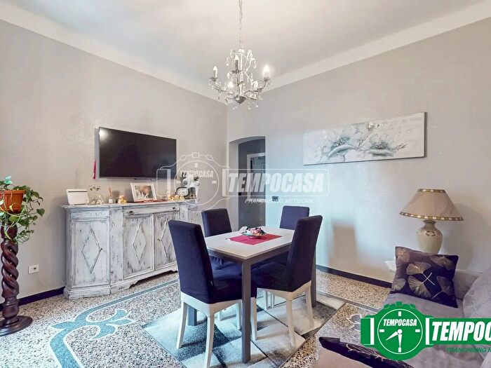 Appartamento quadrilocale in vendita in Via Cavanna, Novi Ligure