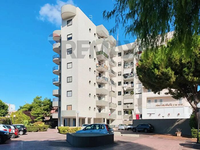 Appartamento quadrilocale in vendita in Via Guglielmo Oberdan d, Bari