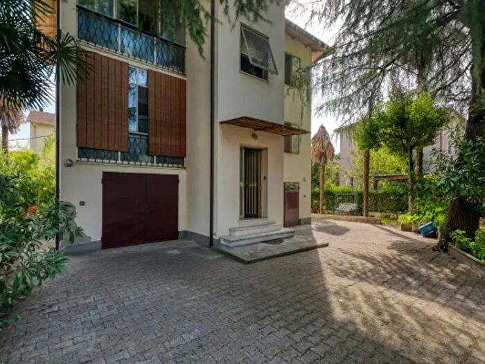 Casa con 6 locali in vendita in Via Maria Montessori, Imola