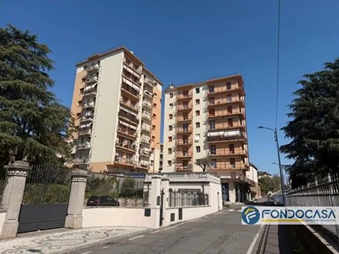 Appartamento quadrilocale in vendita in Via Salita San Pietro, Palazzolo Sull'Oglio