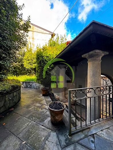 Casa quadrilocale in vendita in Gandino