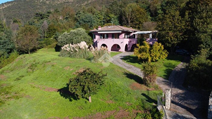 Casa trilocale in vendita in Via Conche, Concesio