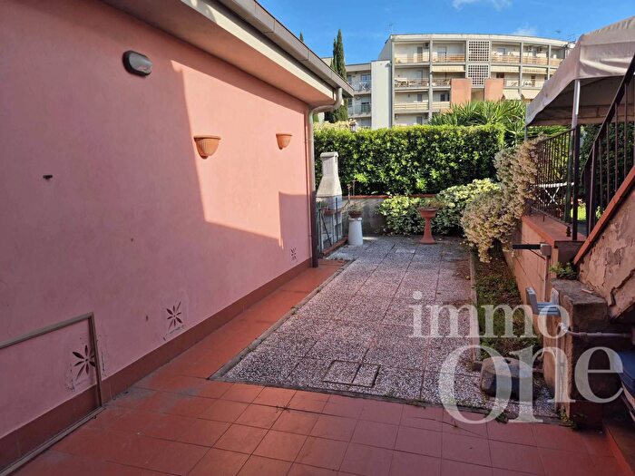 Appartamento con 5 locali in vendita in Via delle Sorgenti, Livorno