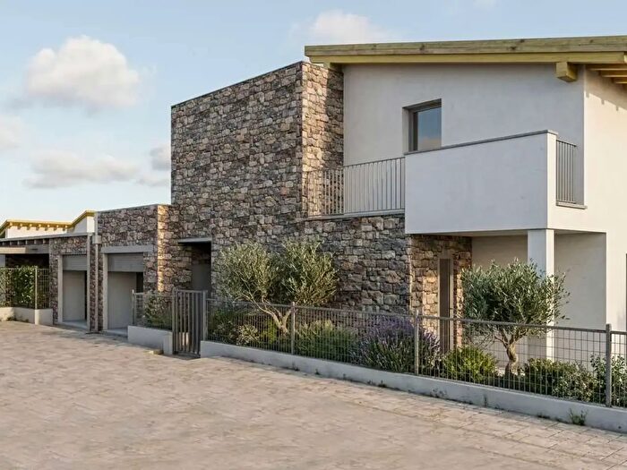 Casa quadrilocale in vendita in Lipomo