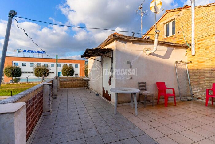 Casa quadrilocale in vendita in Via della Maggiola a, Montecosaro