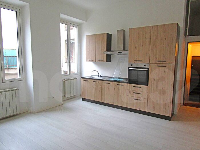 Appartamento bilocale in affitto in Piazza Riccardo Wagner, Vercelli Wagner, Milano