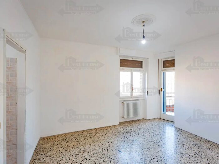 Appartamento bilocale in vendita in Via Palmanova, Milano