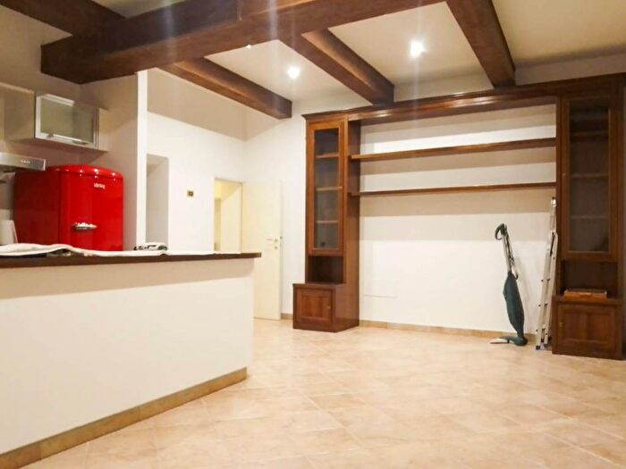 Appartamento trilocale in affitto in Vicolo Luigi Monachesi, Centro, Macerata