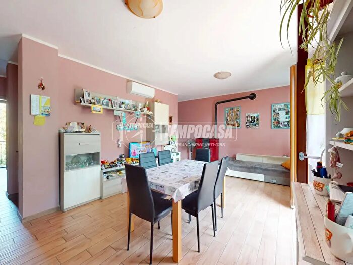 Appartamento quadrilocale in vendita in Strada Bandirotto, Pocapaglia