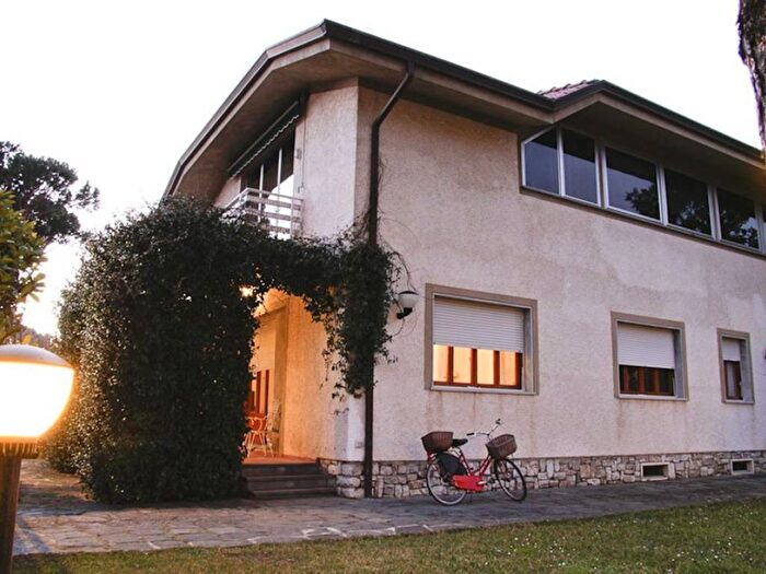 Casa quadrilocale in affitto in Via Terreni Pacchiani, Centro, Forte dei Marmi