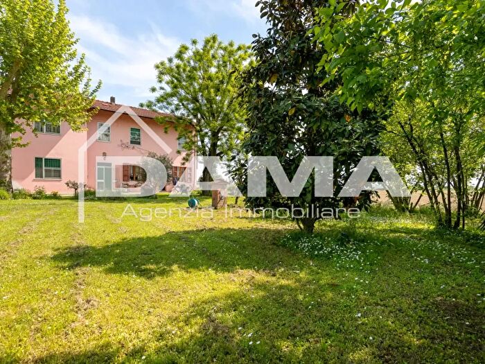 Appartamento con 5 locali in vendita in Via Don Romeo Bagattoni, Forli