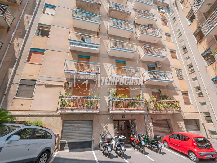 Appartamento trilocale in vendita in Messina