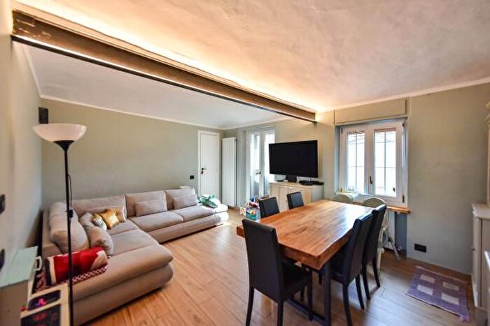 Appartamento quadrilocale in vendita in Via Camillo Saccarelli, Venaria Reale