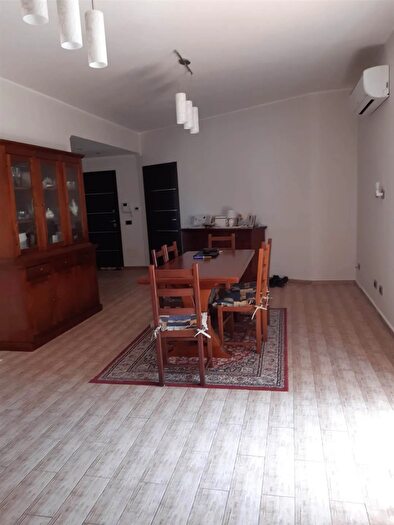 Appartamento con 8 locali in vendita in Via Enrico De Nicola Sciacca, Sciacca