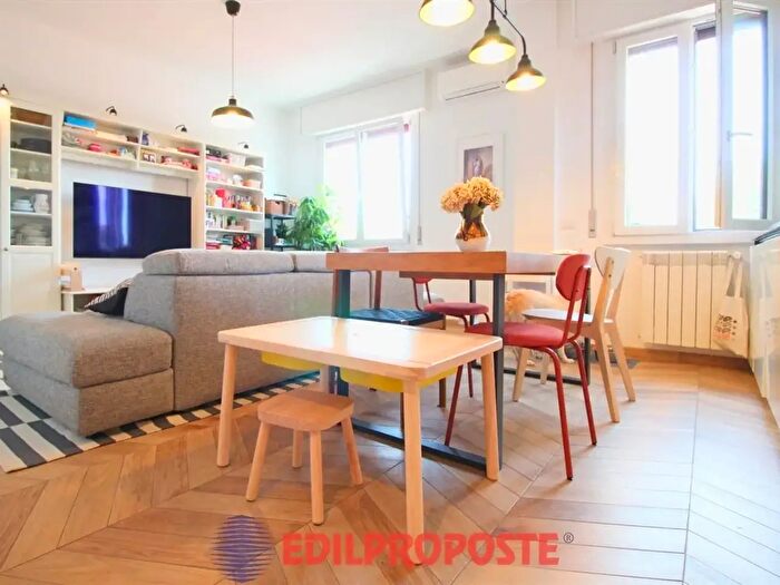 Appartamento trilocale in vendita in Via Guerrazzi, Limbiate