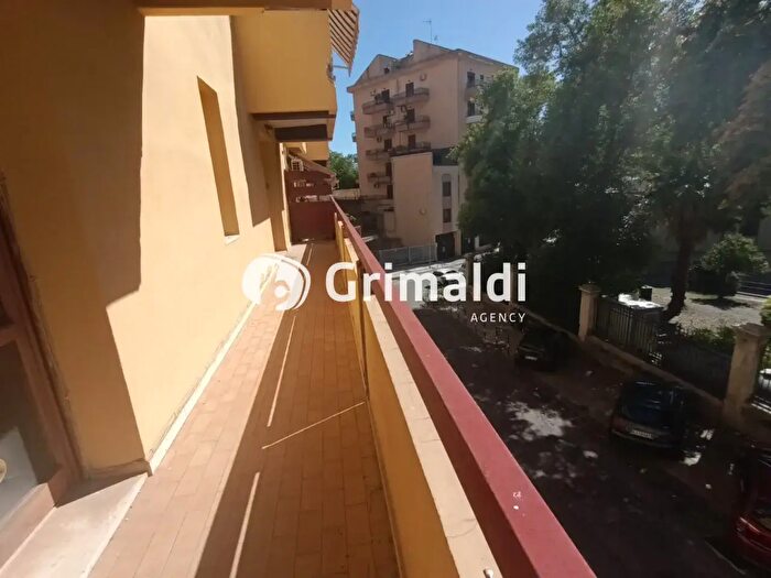 Appartamento trilocale in vendita in Via Giacomo Alfonso Borelli, Messina